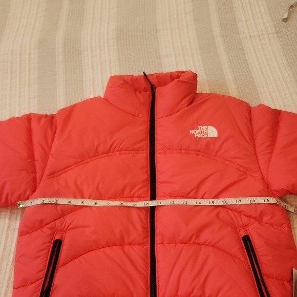 The North Face Women NSE 2000 Puffer Jacket in bright coral size S new with tag - Picture 12 of 16